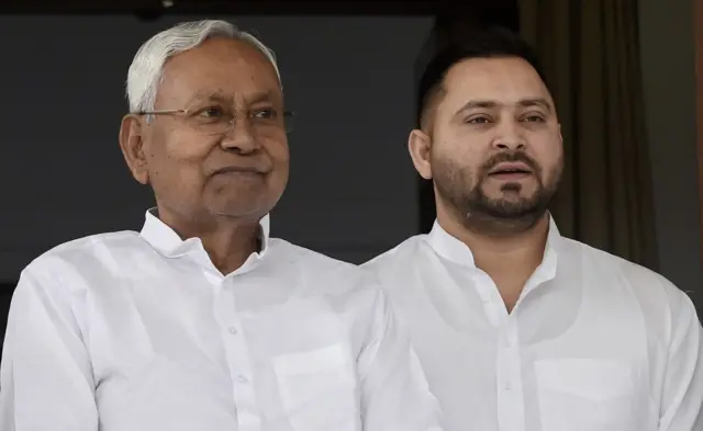 नीतीश कुमार और तेजस्वी यादव