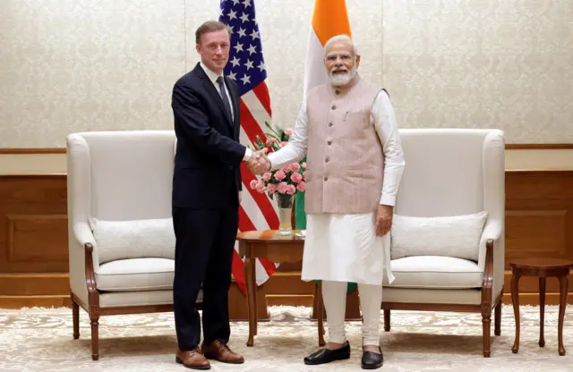 मोदी-सुलिवन