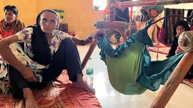 Ihe karịrị mmadụ 170,000 na mba India na Pakistan agbahapụla ebe obibi ha maka oke ifufe