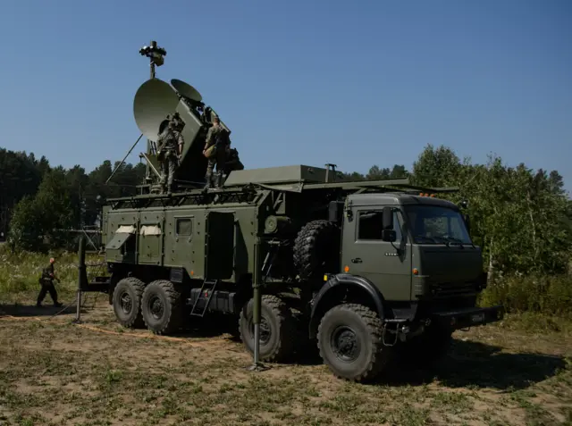 Комплекс РЭБ "Красуха-4" на учениях в Екатеринбурге