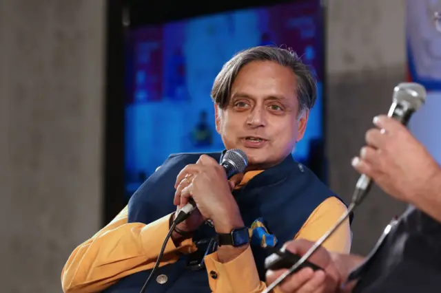 कांग्रेस नेता शशि थरूर