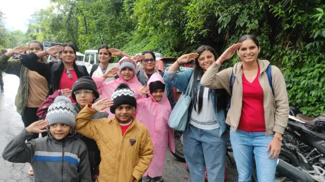 सिक्किम में फंसे पर्यटक