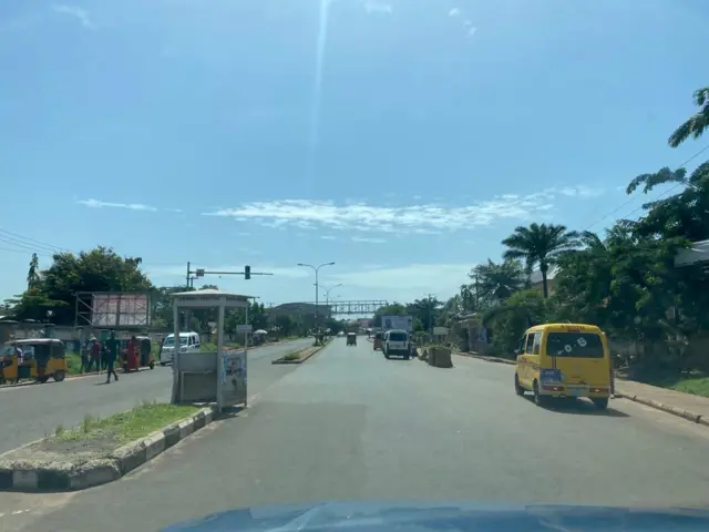 A hụrụ na ụgbọala na-akpagharị n'akụkụ GRA nke Enugu