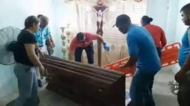 Nwaanyị nwụrụ ma bilie n'ọnwụ