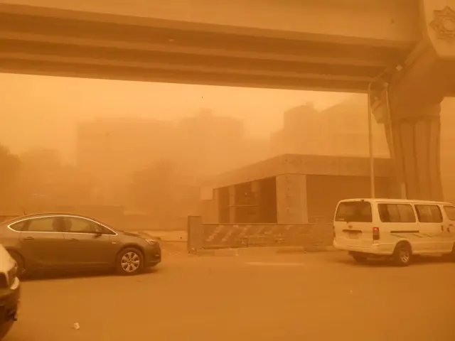 عاصفة ترابية