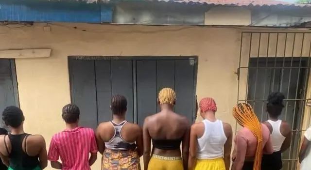 Ụmụagbọghọ a tụrụ mgbere ịgba akwụna