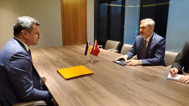 Кулеба и Фидан