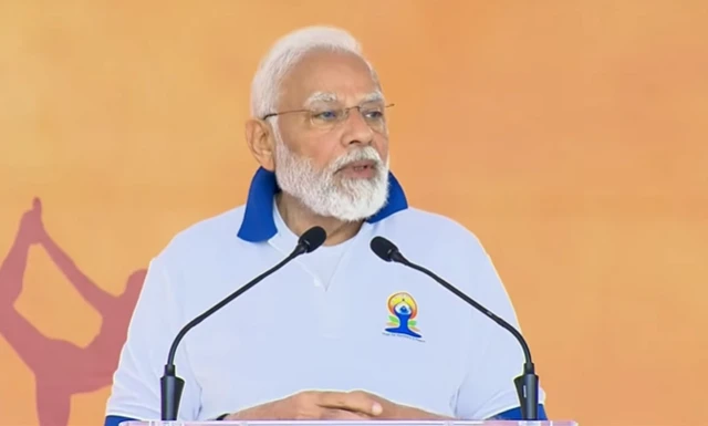 मोदी