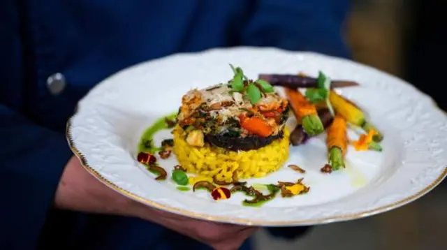 మోదీకి ఇచ్చిన విందు