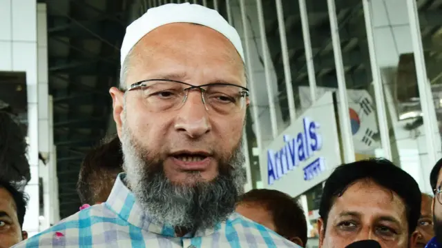 असदउद्दीन ओवैसी