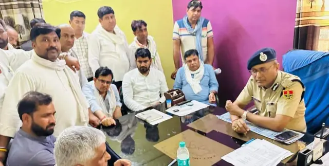 तीन दिन बाद शव का अंतिम संस्कार, दलित युवती से कथित रेप और हत्या का मामला