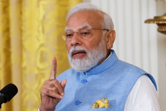मोदी