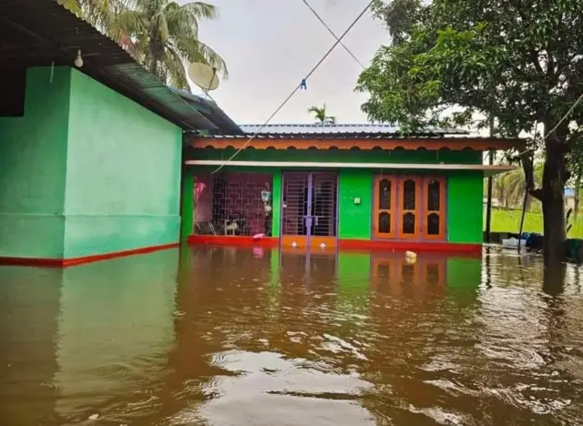 असम के 15 जिलों में बाढ़ का कहर