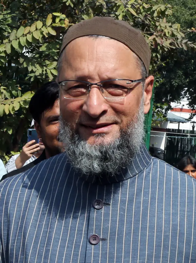 ओवैसी