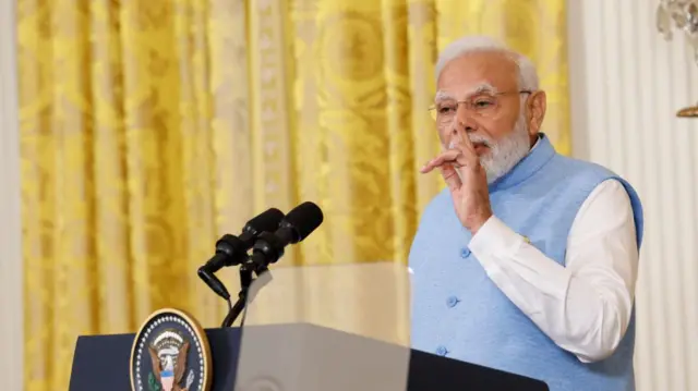 पीएम मोदी का जवाब