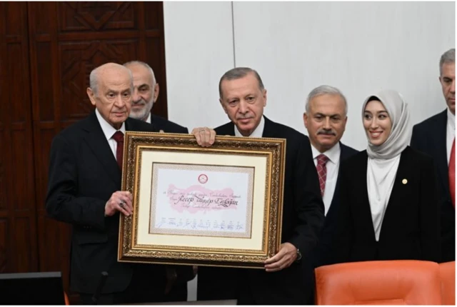 Tibbiyot idorasida yashirin kamerasiz Yaponiyalik transseksuallar