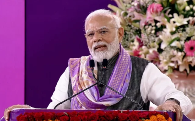 प्रधानमंत्री नरेंद्र मोदी