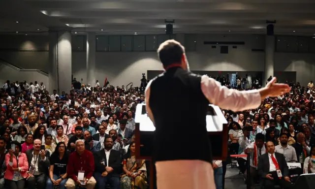 राहुल गांधी