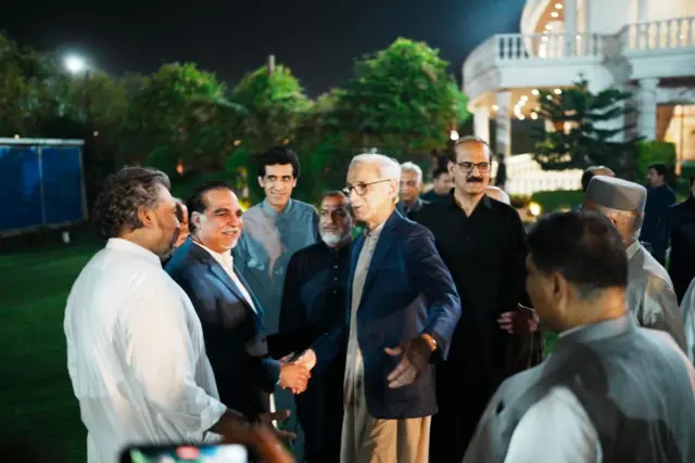 JKT