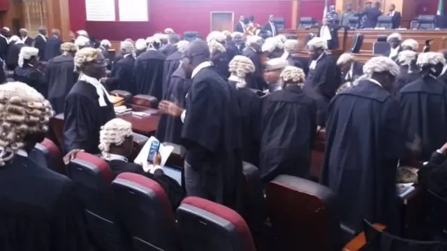 Justice Tsammani: "Agaghị ekwu ihe ọbụla gbasara ndị akaebe ruo mgbe m ga-enye ikpe"