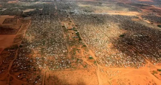 Xeryaha qaxootiga Dhadhaab