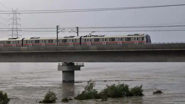 दिल्ली मेट्रो