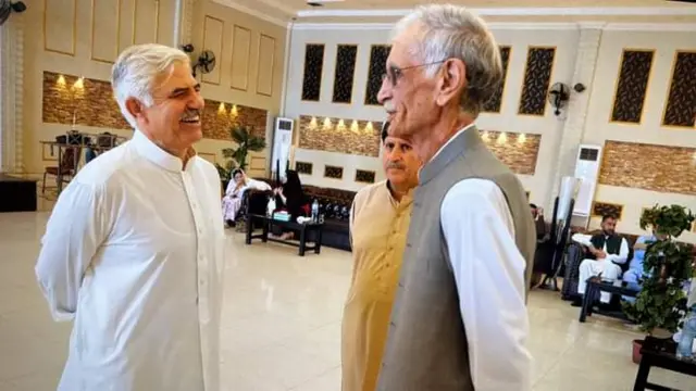 پرویز خٹک