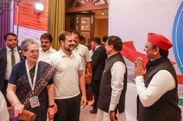 राहुल गांधी, अखिलेश