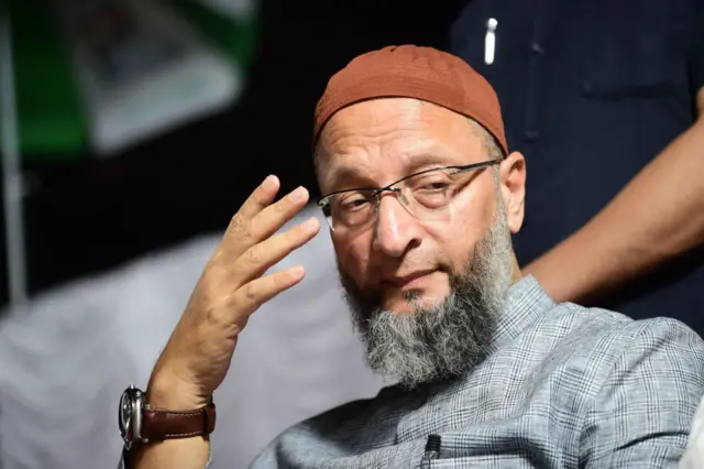 ओवैसी