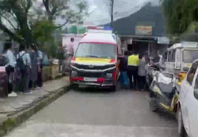 करंट लगने से दस लोगों की मौत