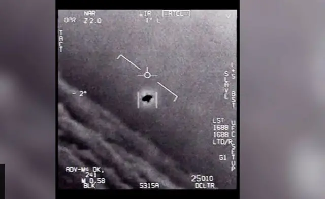 ఎగిరే సాసర్లు