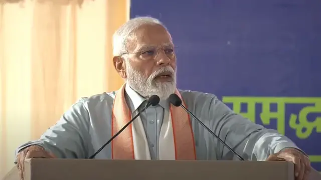 नरेंद्र मोदी