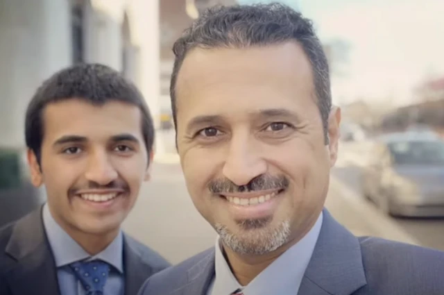 راكان الدوسري مع والده نادر رجل الأعمال السعودي