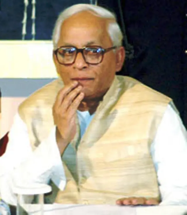 पश्चिम बंगाल के पूर्व मुख्यमंत्री बुद्धदेव भट्टाचार्य