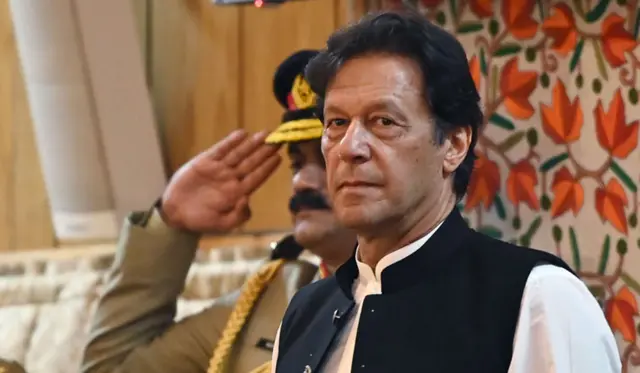 عمران خان، فوج
