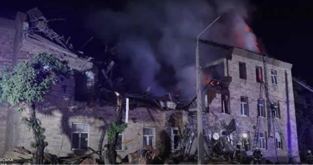 разрушенное "шахедом" училище в Харькове