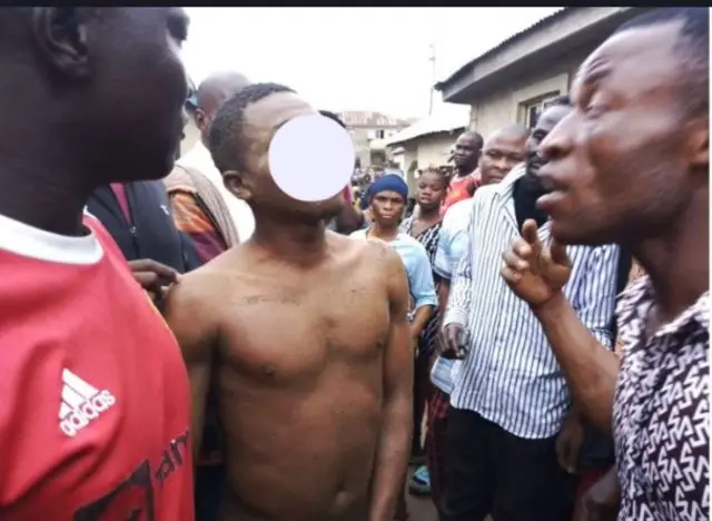 Onye a na-enyo na ọ bụ onye ntọ