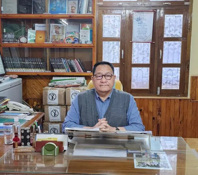 विधायक हाओखोलेट किपगेन