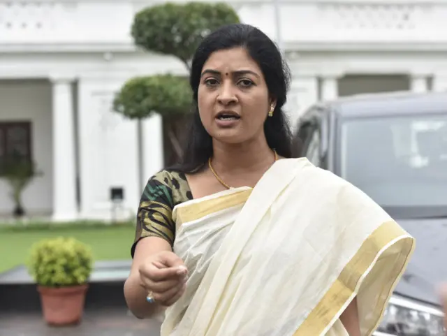 अलका लांबा