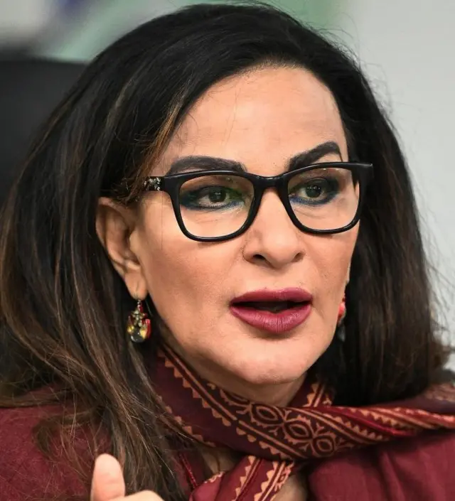 شیری رحمان