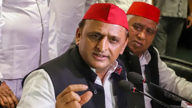 अखिलेश यादव