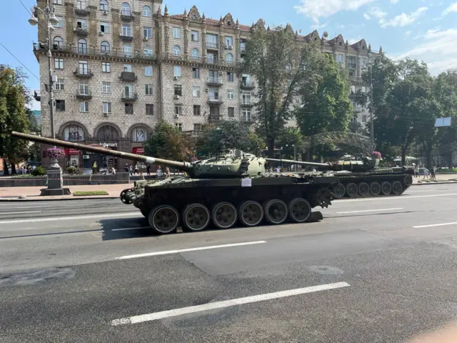 танки