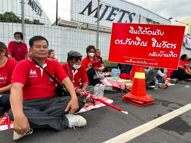 นายประวิตร ปองขุนทศ วัย 62 ปี