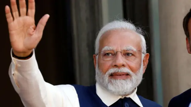 मोदी