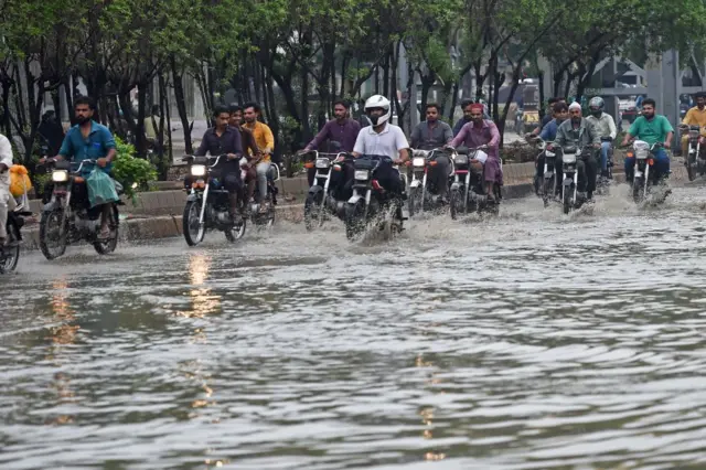 فيضانات باكستان