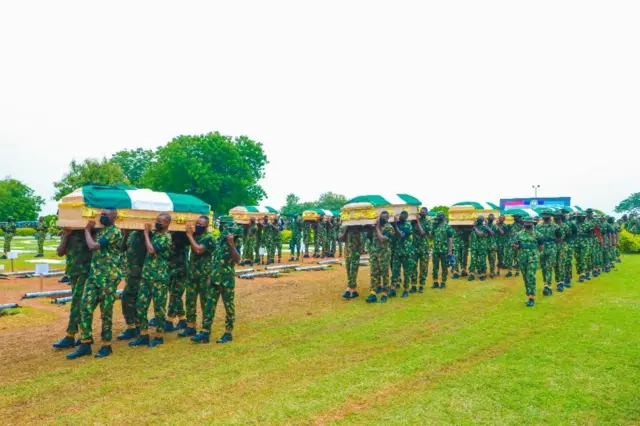 akwamozu ndị agha mmiri