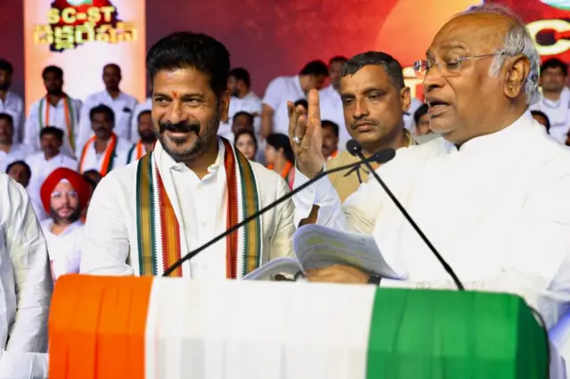 చేవెళ్ల సభలో రేవంత్, మల్లికార్జున ఖర్గే