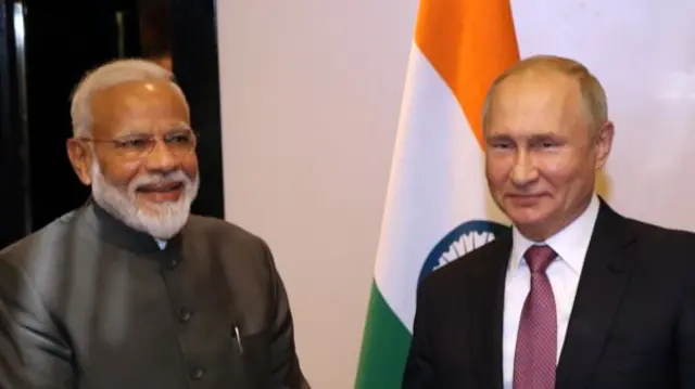 नरेंद्र मोदी और व्लादिमीर पुतिन