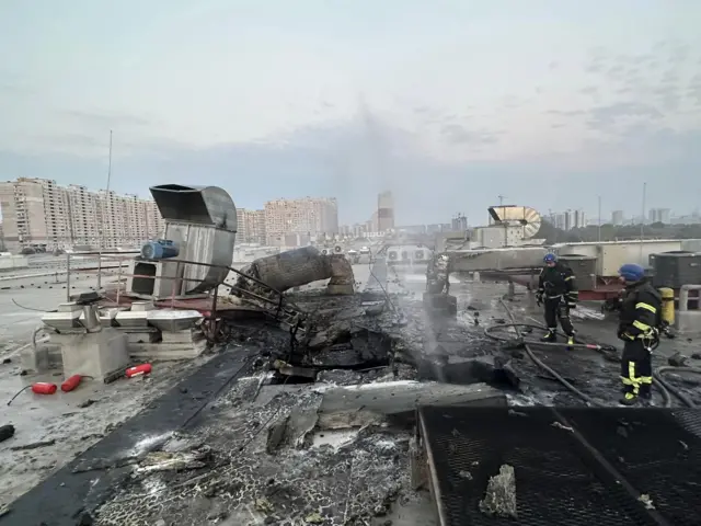 Последствия падения обломков ракеты на ТЦ «Ашан»