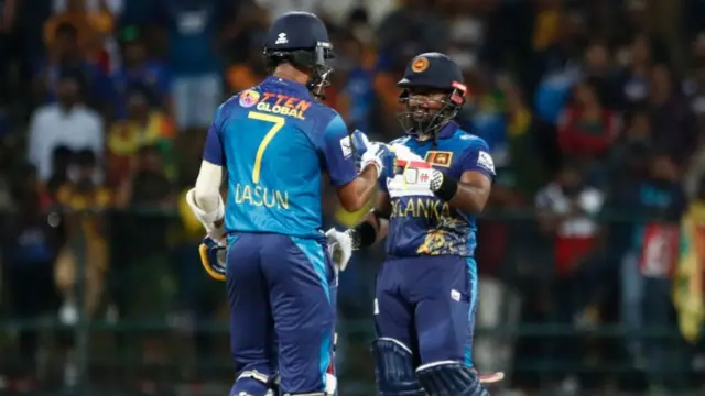 चरिथ असलंका और कप्तान दसुन शनाका